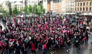 Rassemblement des supporters du Losc grand-place à Lille