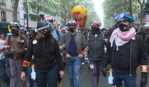 1er mai: après les heurts, le cortège parisien défile dans le calme
