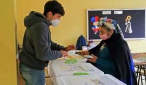 Les Chiliens aux urnes pour élire leurs constituants