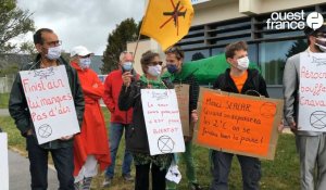 VIDÉO. Environ 100 manifestants contre la liaison aérienne Vannes/Belle-Ile