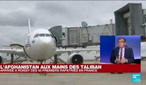 Arrivée à Roissy des premiers Français et étrangers évacués de Kaboul par la France