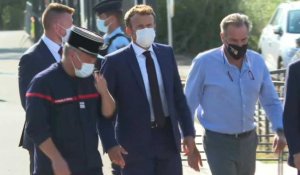 Emmanuel Macron sur les lieux de l'incendie dans le Var