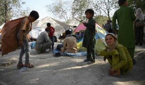 Afghanistan: les talibans tout près de Kaboul, sans compromis en vue