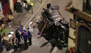 Paris: une voiture percute la terrasse d'un bar, une morte et six blessés
