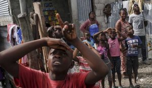 Séisme en Haïti : la difficile arrivée de l'aide humanitaire