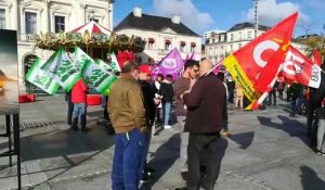 VIDÉO. À Cholet, une centaine de manifestants mobilisés contre le gouvernement
