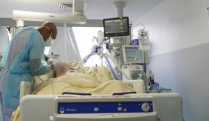 Près de Paris, l’hôpital de Clamart se prépare à affronter la vague Omicron