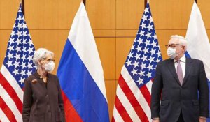 Ukraine : Moscou et Washington se mettent en garde, mais veulent poursuivre les pourparlers