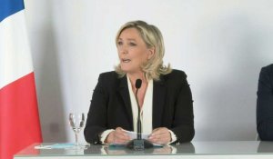 Blanquer à Ibiza: Marine Le Pen dénonce sa "désinvolture" en "pleine campagne présidentielle"