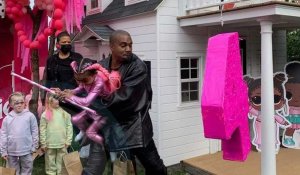 Kanye West s’est introduit où les Kardashian-Jenner ont fêté l’anniversaire de sa fille