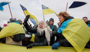 Londres accuse Moscou de vouloir installer un dirigeant pro-russe en Ukraine