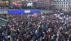 Suède: des milliers de manifestants contre le pass vaccinal