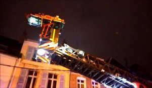 A Saint-Omer, les pompiers interviennent avec l'échelle pour un malaise