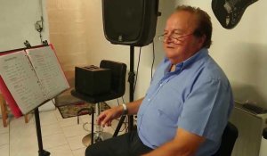À bientôt 75 ans, l'Eurois Claude Thierry se lance dans la chanson