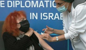 Covid-19: Israël commence à administrer une 4e dose de vaccin aux 60 ans et plus