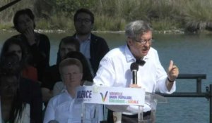 Mélenchon appelle à ne pas "avoir peur" et à "gouverner autrement"