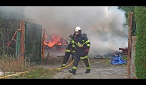 Un mobile-home et un abri de jardin en proie aux flammes à Saint-Pierrebrouck 