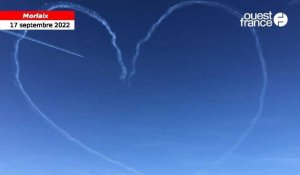 VIDÉO. Pour la 1re fois au meeting de Morlaix, la Patrouille de France dessine un cœur dans le ciel