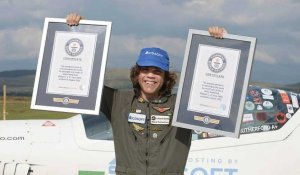 Un adolescent européen devient le plus jeune pilote à faire le tour du monde en solitaire