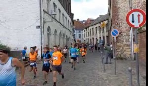 Course à pied: départ des participants du Semi marathon de Binche