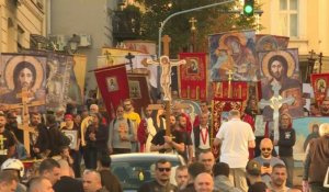 Des milliers d'orthodoxes défilent contre l'Europride dans la capitale serbe