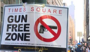 New York interdit de se promener armé sur Times Square