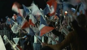 Présidentielle: explosion de joie des soutiens du président sortant Macron qualifié au second tour