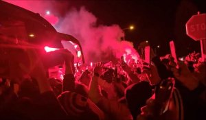 Les supporters lensois ont accueilli leurs héros après le derby