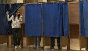 Présidentielle: des électeurs votent à Lyon