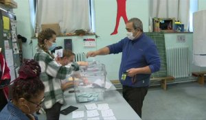 Présidentielle: ouverture d'un bureau de vote à Marseille