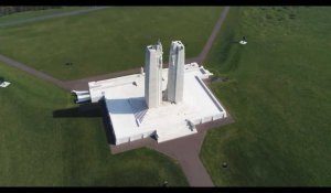 L'entretien des deux tours du Mémorial national du Canada à Vimy
