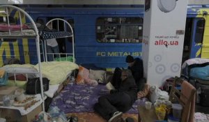 Ukraine: dans le métro de Kharkiv, deux mois d'une vie à l'abri des bombes