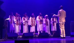 Les voix pleines d’énergie de Max Zita & gospel voices referment les spectacles de la saison culturelle de la Ville de Chauny
