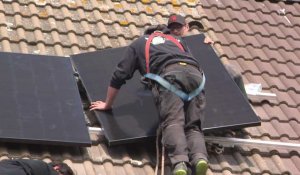 Les installateurs de panneaux solaires débordés