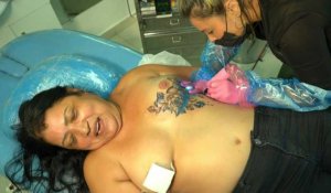 Au Brésil, des tatouages pour masquer les cicatrices de la vie