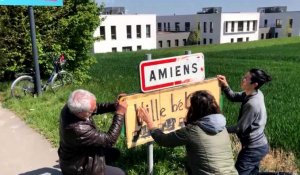 L’association patat, contre la bétonnisation des sols amiénois a placardé des panneaux ville bétonnée  à la place des panneaux ville fleurie à toutes les entrées d’Amiens
