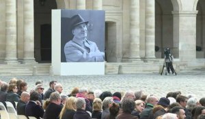Hommage à Michel Bouquet: arrivées aux Invalides