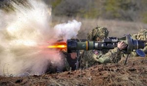 Moscou pilonne le Donbass et gagne du terrain