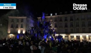 VIDÉO. Finale de la Coupe de France. Nantes place Royale : la fontaine prise d’assaut