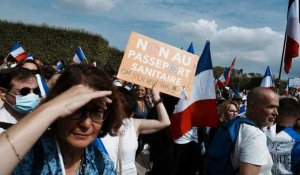 Pass sanitaire et obligation vaccinale : rassemblements de protestation en France et en Estonie