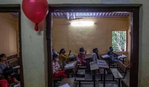 Après 18 mois de fermeture, les enfants de Bangalore de retour sur les bancs de l'école