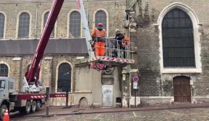 Le coq et La Croix de l’église Saint-Nicolas à Boulogne menaçaient de s’effondrer. Ces deux symboles ont été enlevés, le paratonnerre a été réinstallé au sommet du clocher