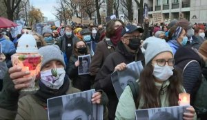 Avortement: des Polonais à nouveau dans la rue après la mort d'une femme enceinte