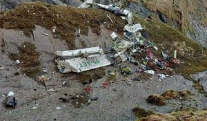 Népal : l'épave de l'avion et 16 corps retrouvés