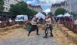 Démonstration lors de la fête médiévale à Valenciennes