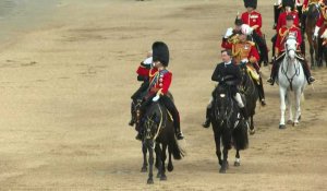 Le prince William effectue la "Revue du Colonel" avant le Jubilé de platine