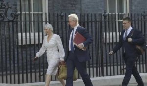 Les ministres britanniques arrivent au 10 Downing Street au lendemain d'un vote de défiance