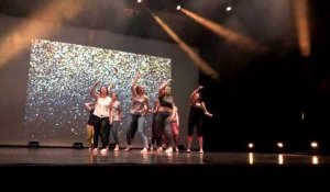 Neuf Berquin : répétition des danseuses pour le gala des 40 ans des Sympathiques