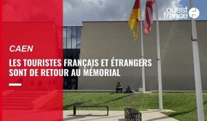 VIDÉO. Les touristes français et étrangers sont de retour au Mémorial de Caen