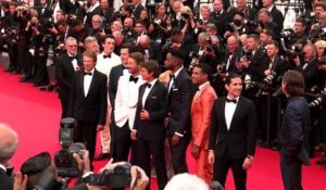 Top Gun Maverick : Tom Cruise à Cannes avec la surprise de la Patrouille de France